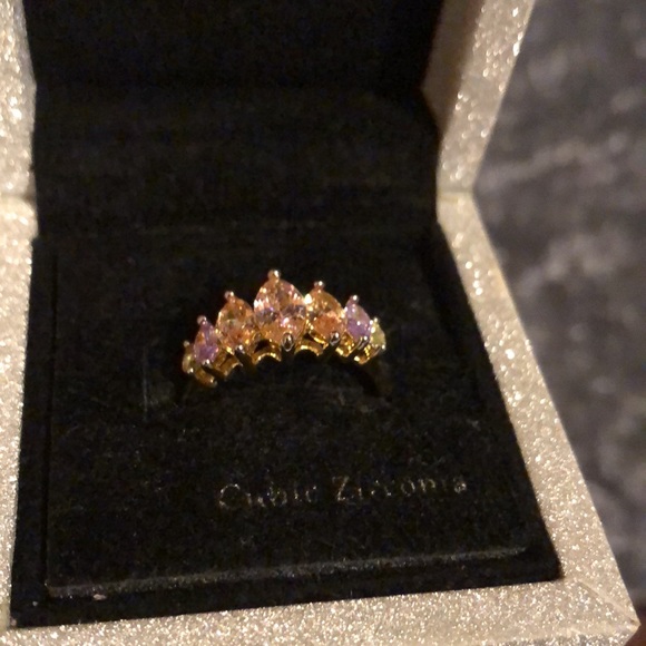 Ring - Picture 2 of 3